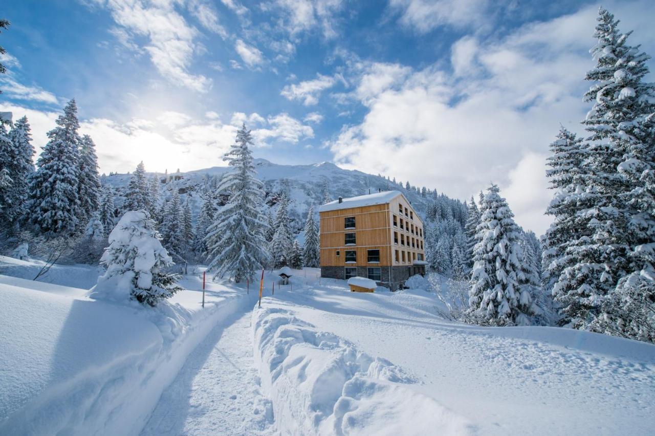 Berghotel Mettmen Schwanden  Exterior photo