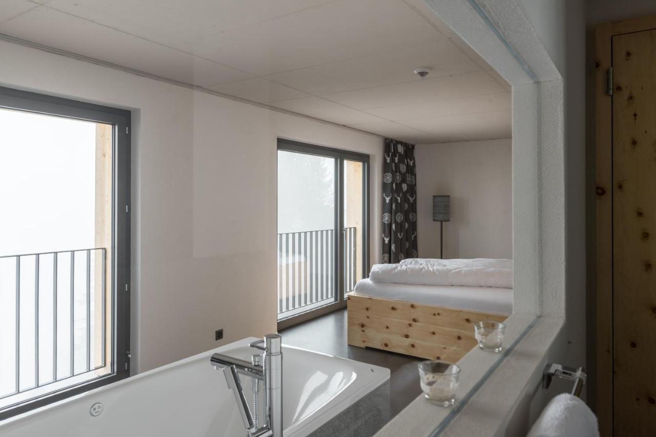 Berghotel Mettmen Schwanden  Exterior photo
